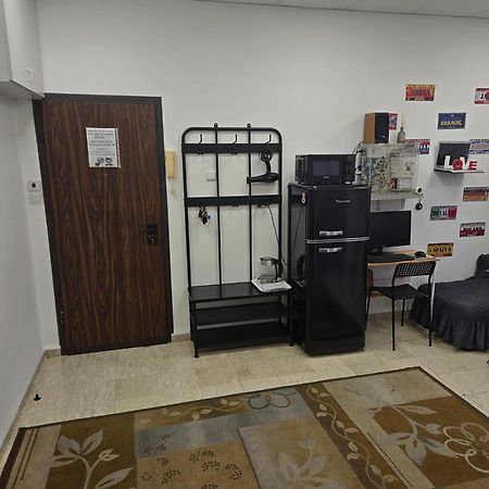 Apartment Comfy - For A Quiet, Family Holiday Without Parties 海法 外观 照片