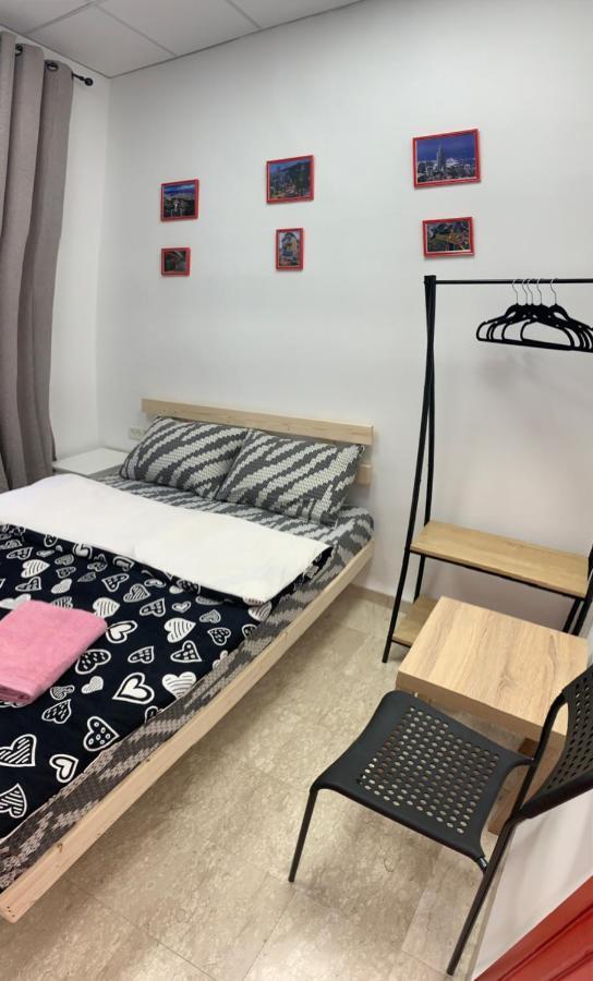 Apartment Comfy - For A Quiet, Family Holiday Without Parties 海法 外观 照片