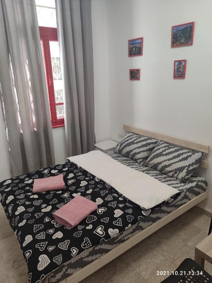Apartment Comfy - For A Quiet, Family Holiday Without Parties 海法 外观 照片
