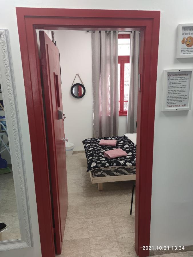 Apartment Comfy - For A Quiet, Family Holiday Without Parties 海法 外观 照片