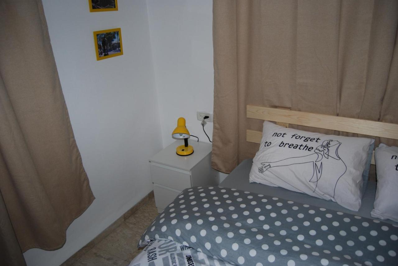 Apartment Comfy - For A Quiet, Family Holiday Without Parties 海法 外观 照片