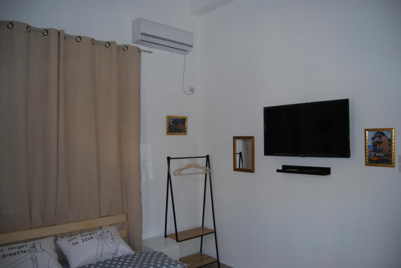 Apartment Comfy - For A Quiet, Family Holiday Without Parties 海法 外观 照片