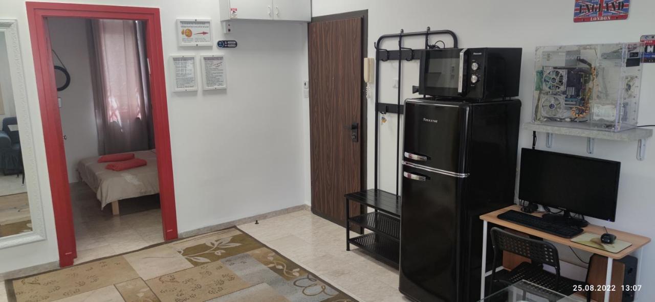 Apartment Comfy - For A Quiet, Family Holiday Without Parties 海法 外观 照片